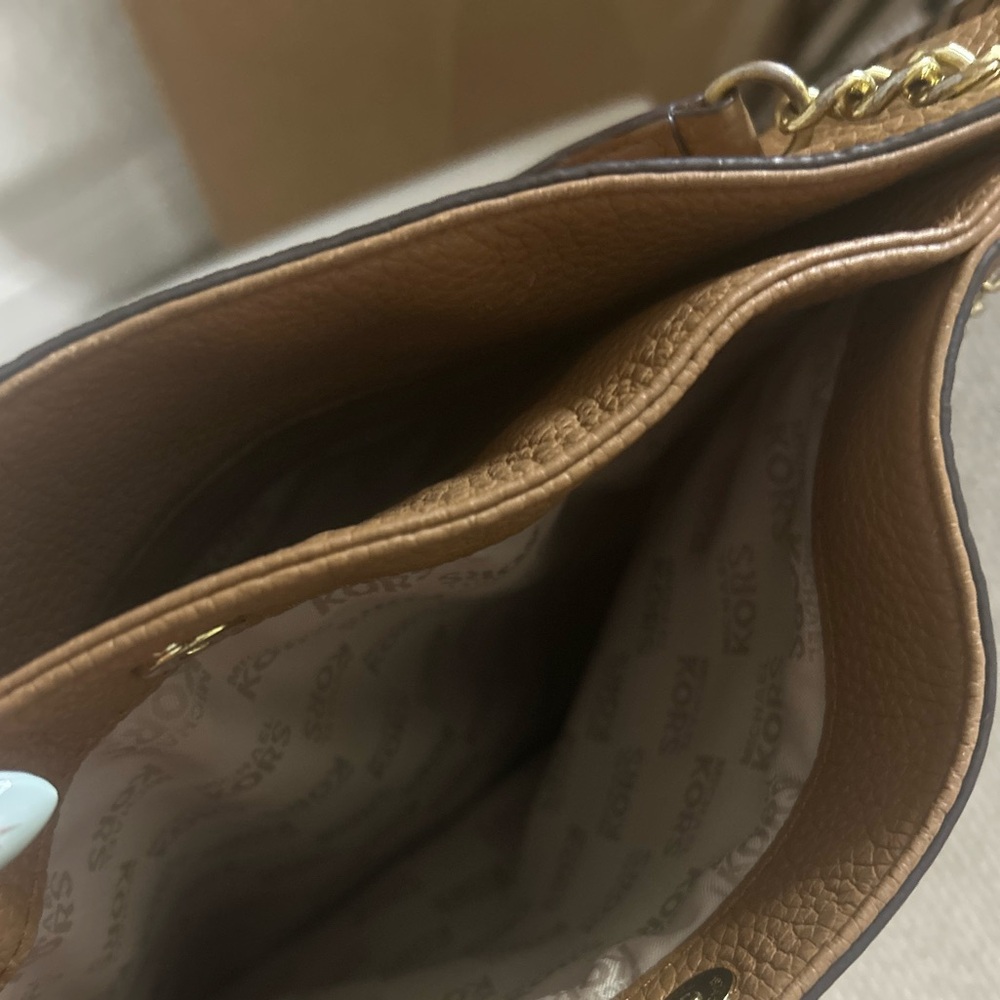Michael Kors Tan/Brown Whipped Chelsea Leather Bag - Picture 7 of 14